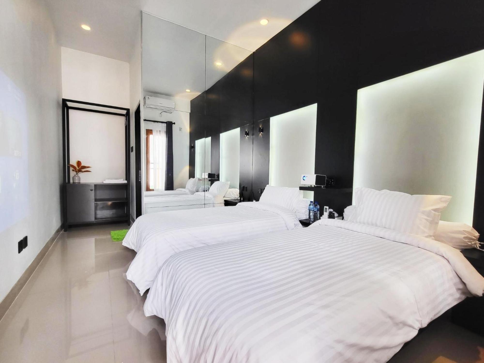 Cabin15 - Syariah Blitar Екстериор снимка