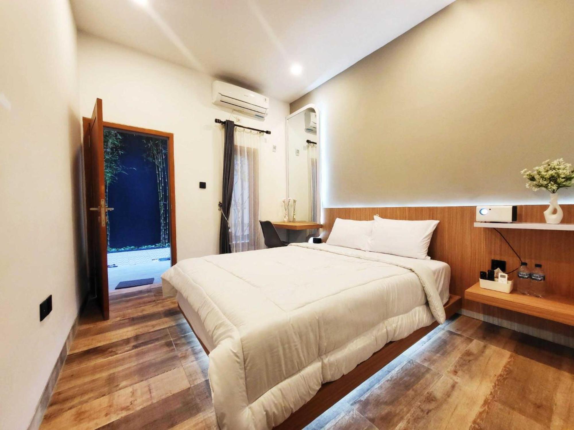 Cabin15 - Syariah Blitar Екстериор снимка