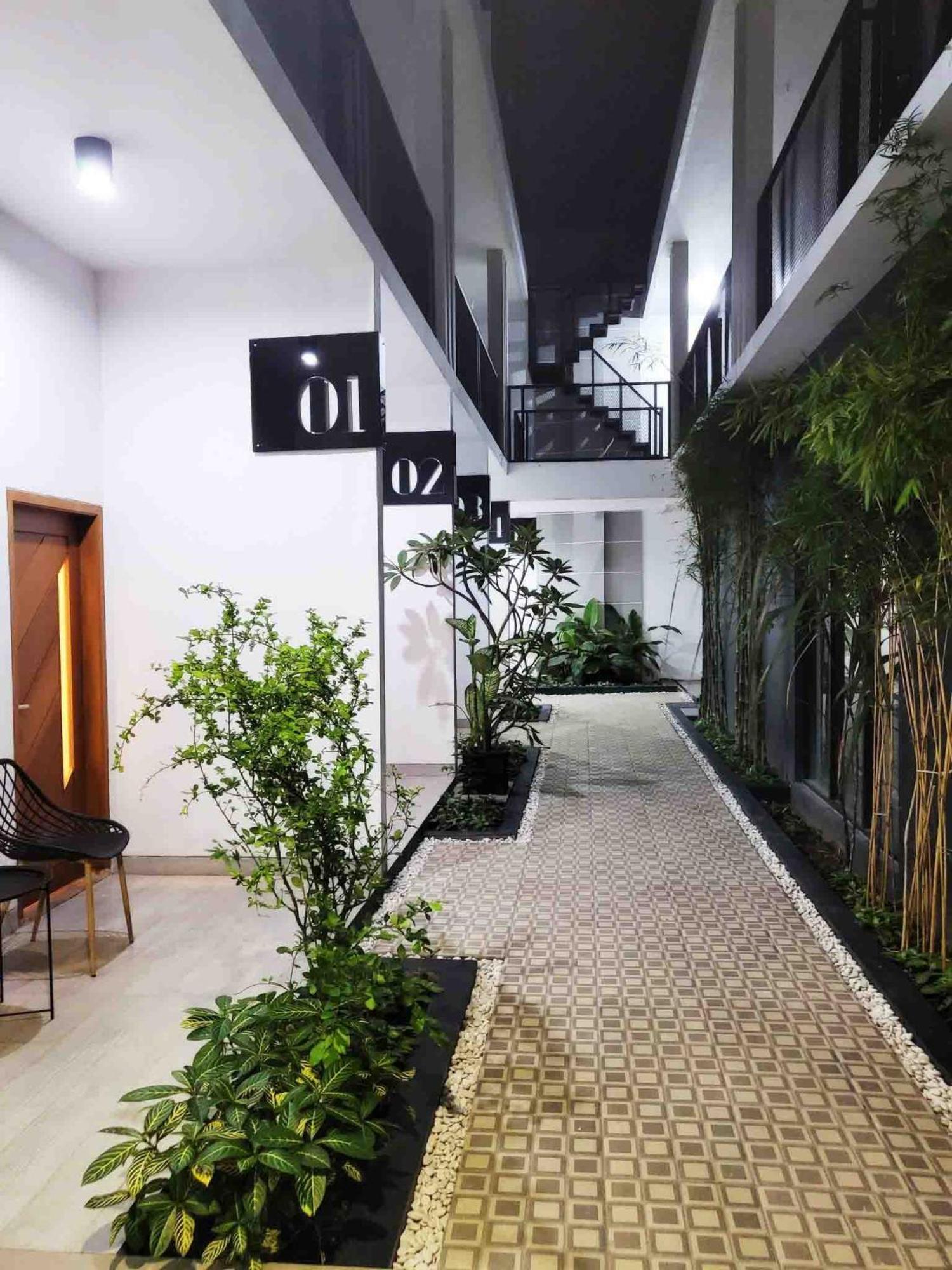 Cabin15 - Syariah Blitar Екстериор снимка