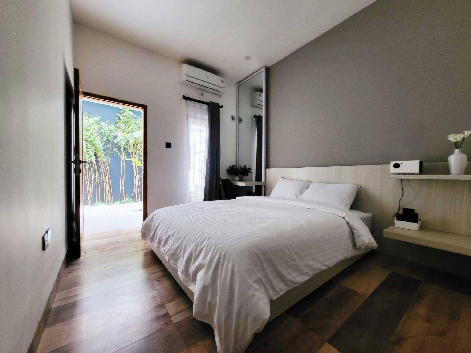 Cabin15 - Syariah Blitar Екстериор снимка