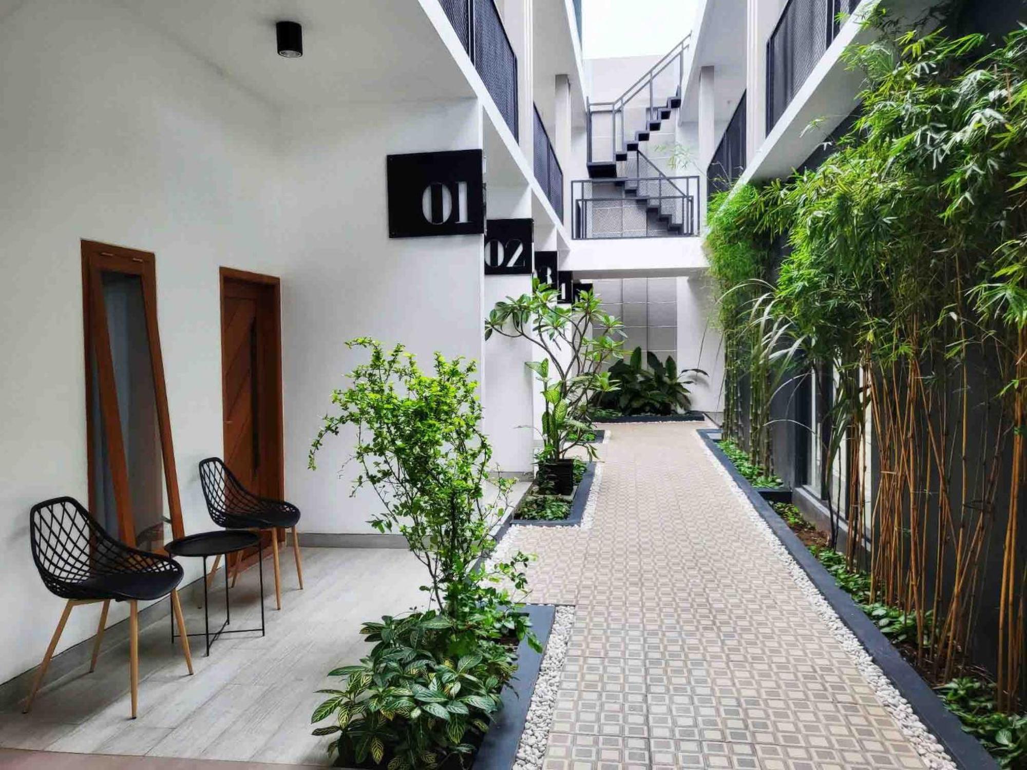 Cabin15 - Syariah Blitar Екстериор снимка