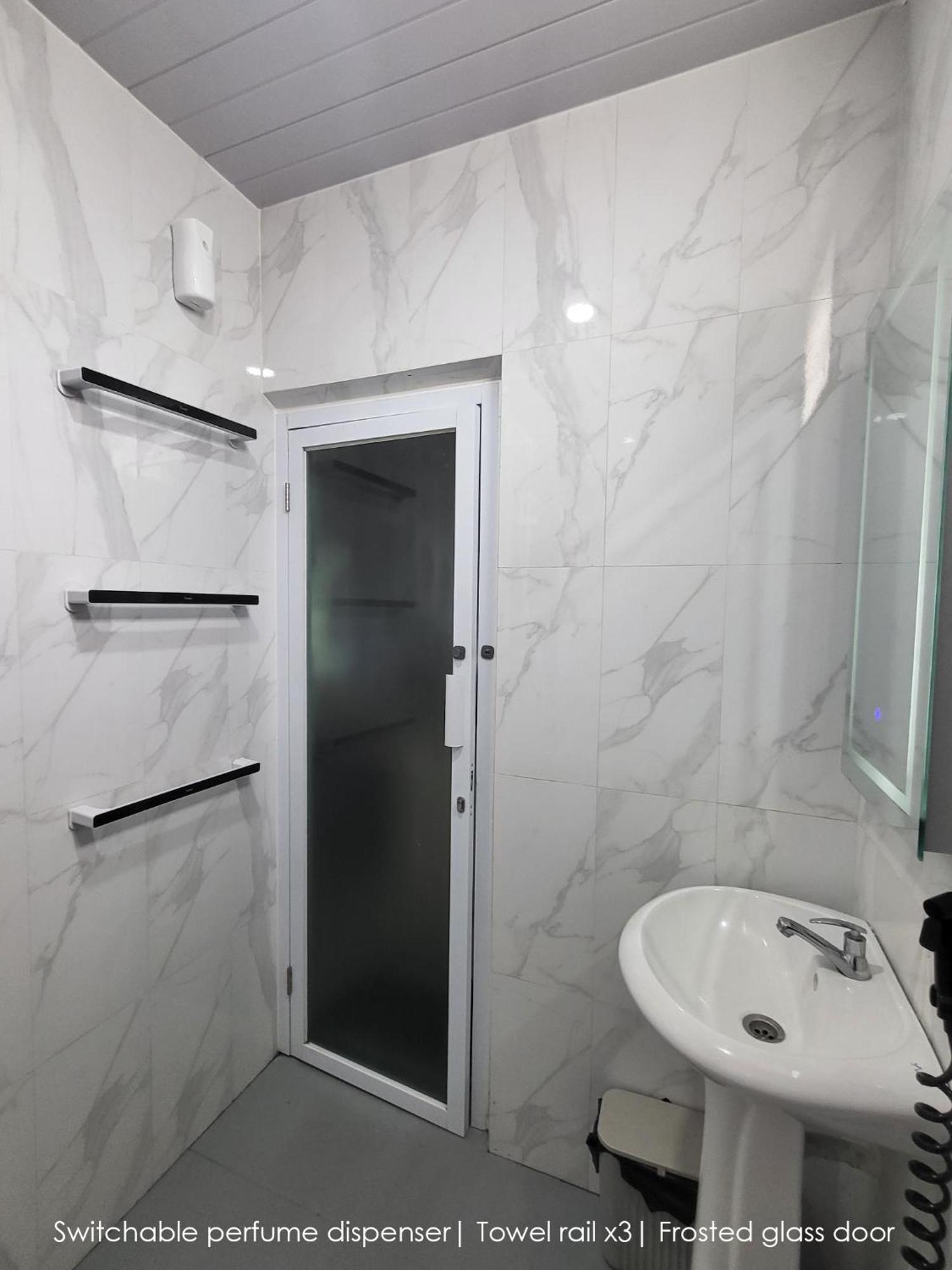 Cabin15 - Syariah Blitar Екстериор снимка